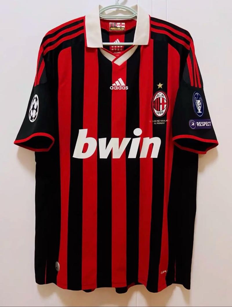 半场战报：勒沃库森0-1多特，安塞尔米诺头槌破门