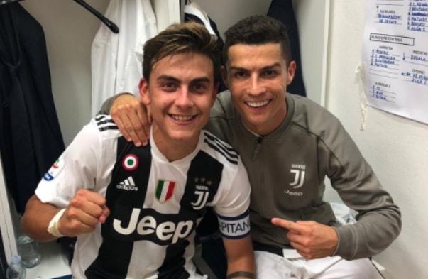 贝克汉姆一家庆祝夺冠