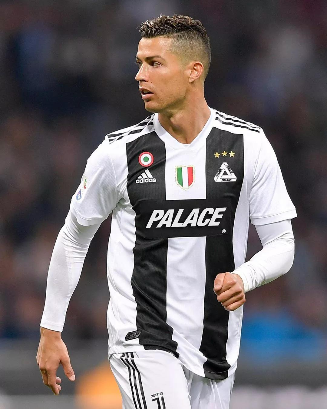 津媒：李嗣镕又帅又能打，首秀4分钟进球排名津门虎队史第一